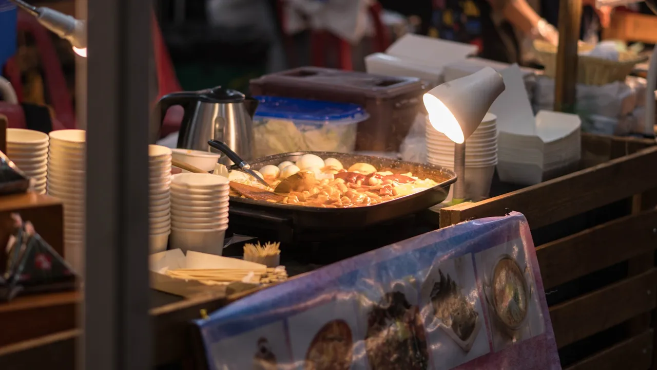 屏東碗粿店攤販推薦：屏東市傳統美食銅板美食熱門美食